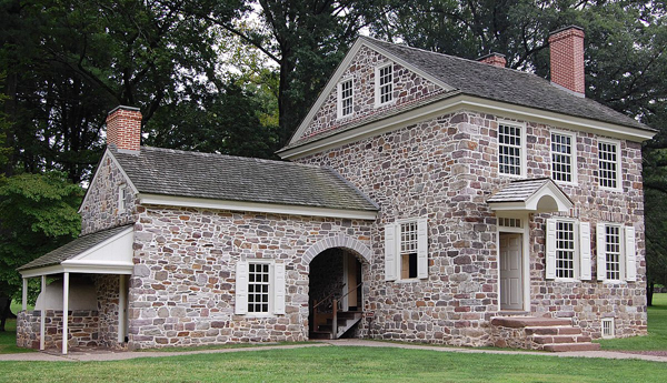 1200px-washington-s_headquarters_valley_forge